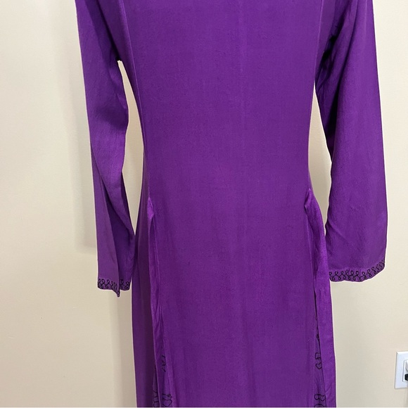 Natural Choice Embroidered Button Front Lightweight Dress - Picture 9 of 15